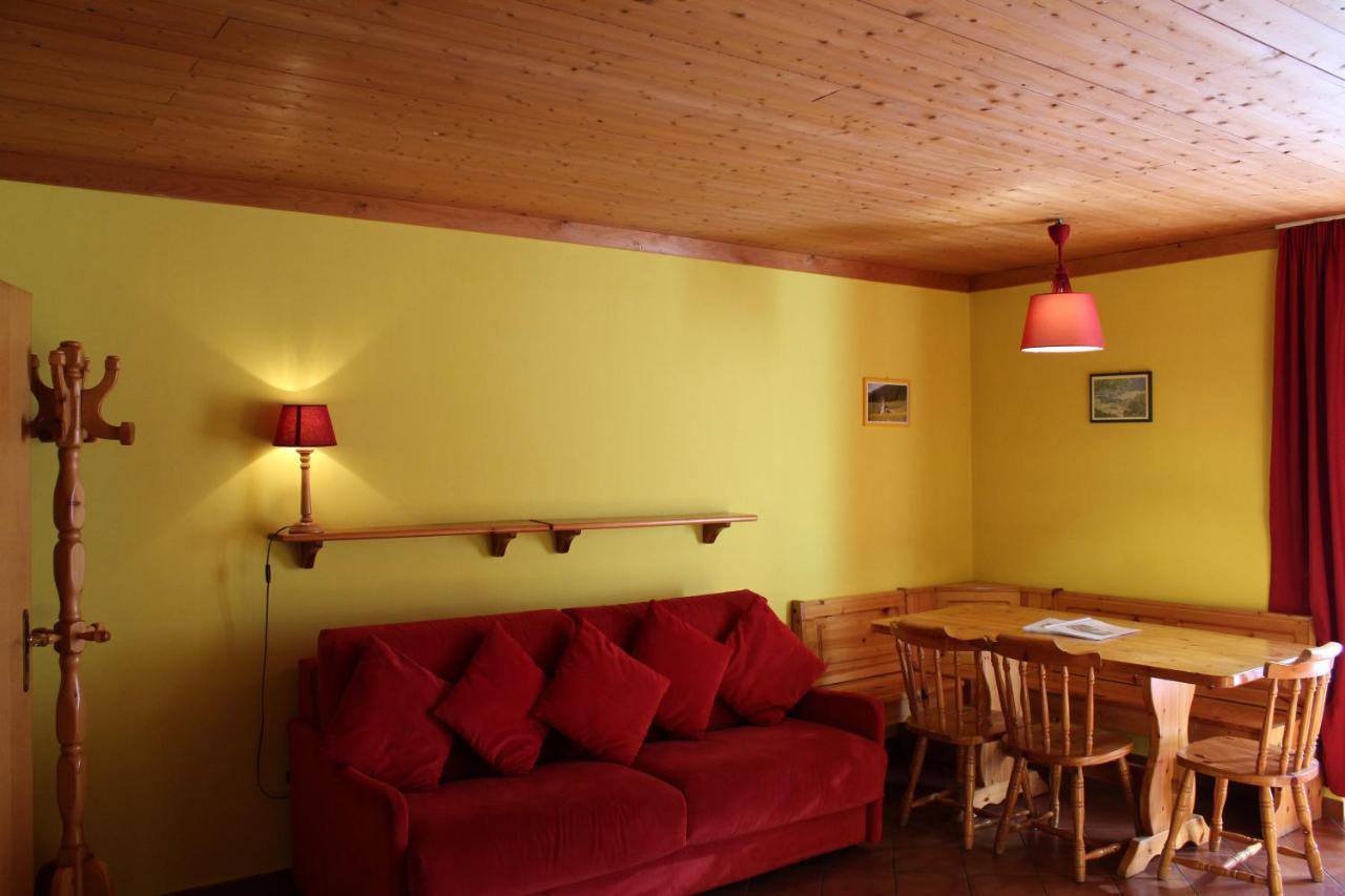 Aparthotel Residenze Sonnenschein Casa Rossa Villabassa Zewnętrze zdjęcie