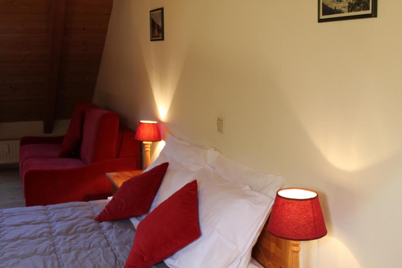 Aparthotel Residenze Sonnenschein Casa Rossa Villabassa Zewnętrze zdjęcie